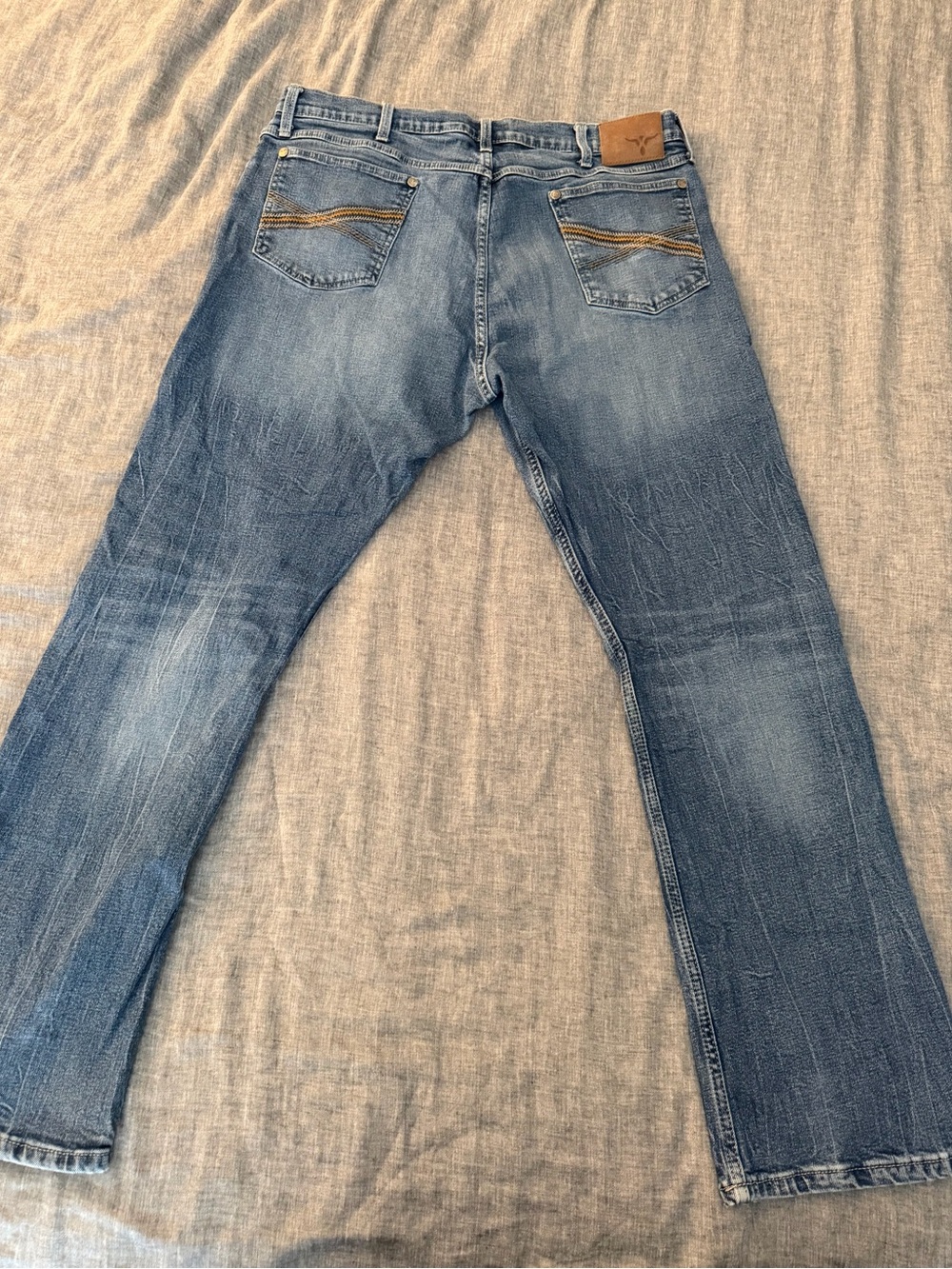 Men's Wrangler Blue Denim Jeans - Classic Straight Fit